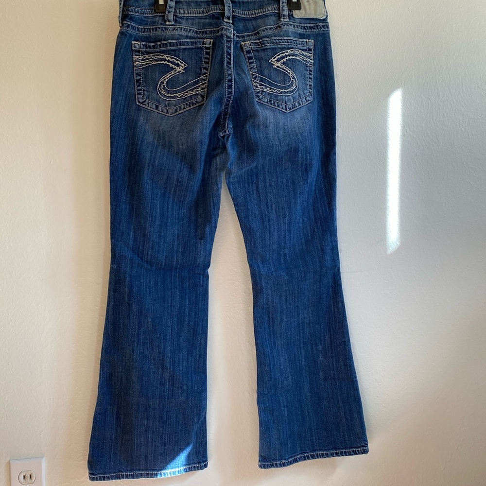 Silver Suki jeans. W33/L32